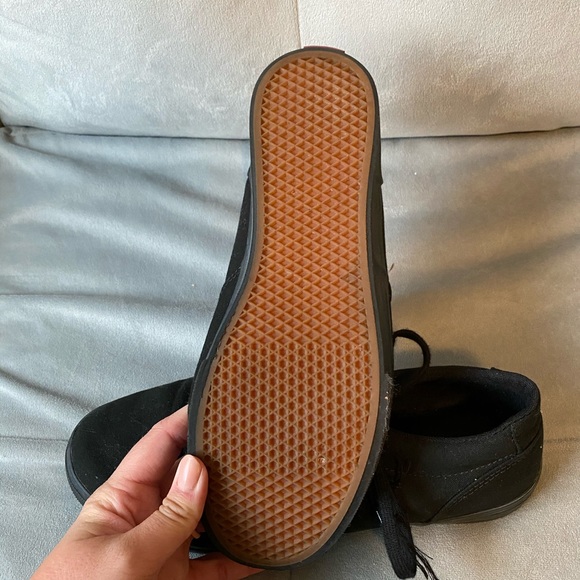 Vans - Picture 3 of 3